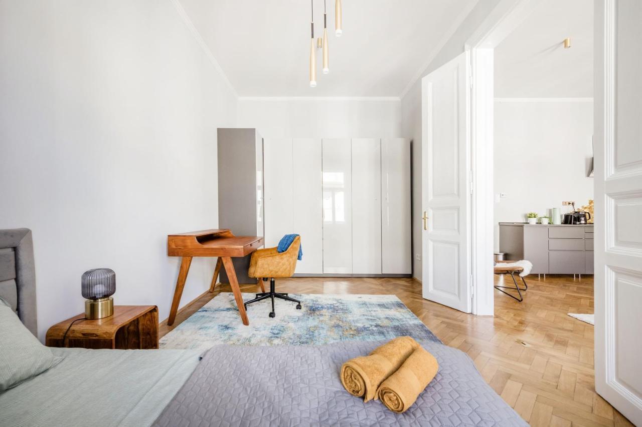 Elegant And Spacious Appartamento *